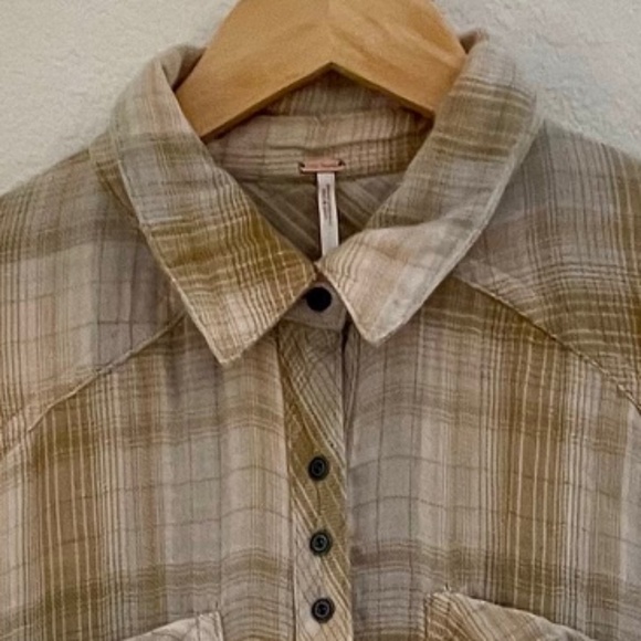 NWOT FREE PEOPLE Year-Round Light Double-Fabric Gauze-Flannel Shirt. - Picture 6 of 6